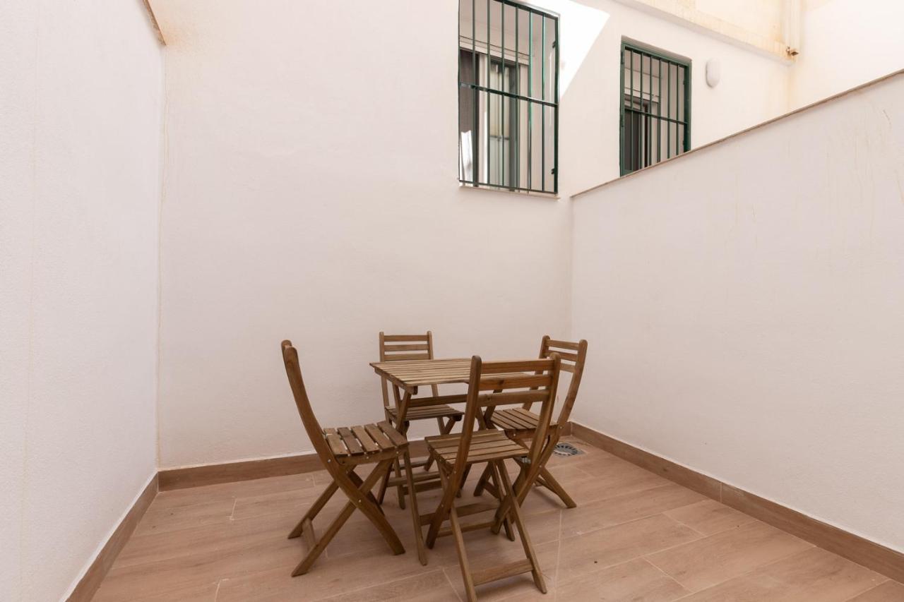 Fun Building Apartments By Homeabout Málaga Exterior foto